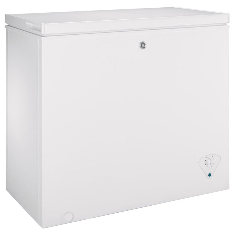 GE 7 cu.ft. Chest Freezer with Adjustable Temperature Control FCM7STWW IMAGE 2
